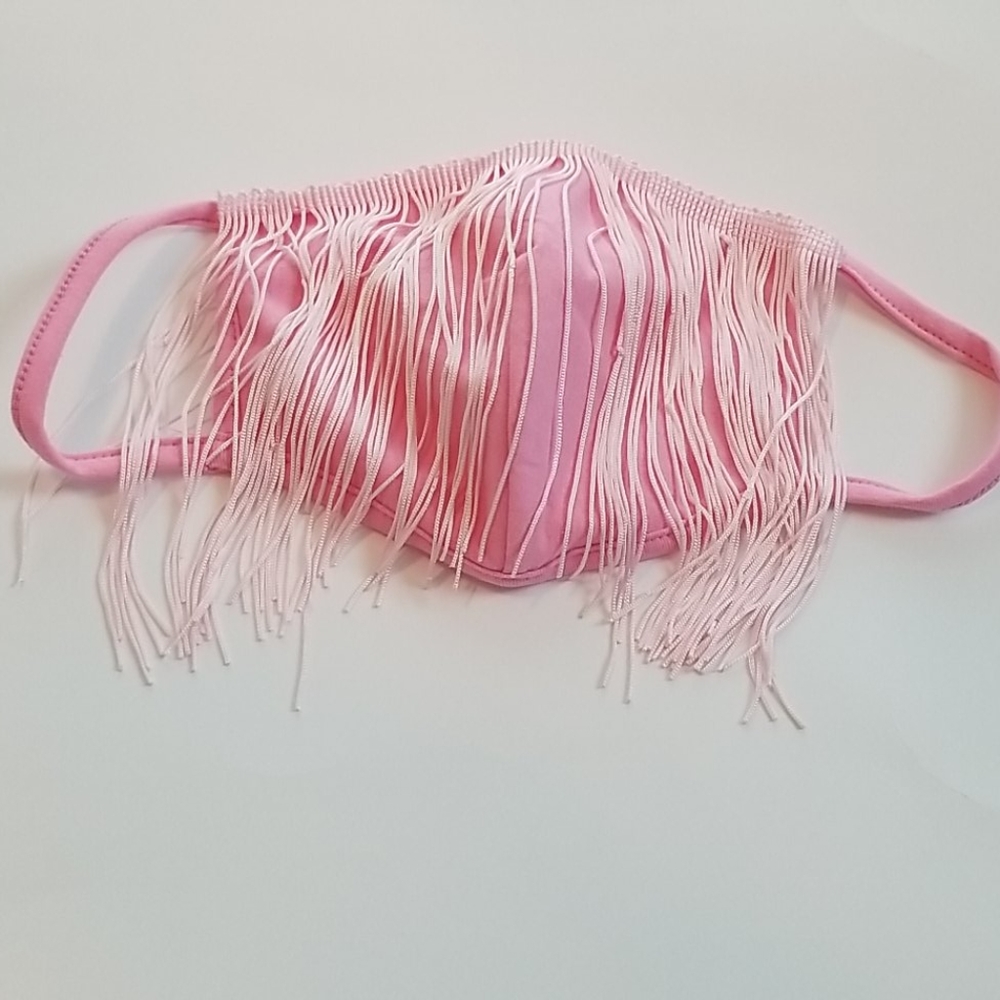 Pink fringe face mask - Picture 4 of 5